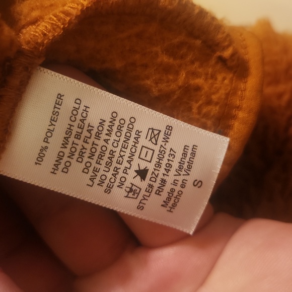 Sweater - Picture 5 of 5